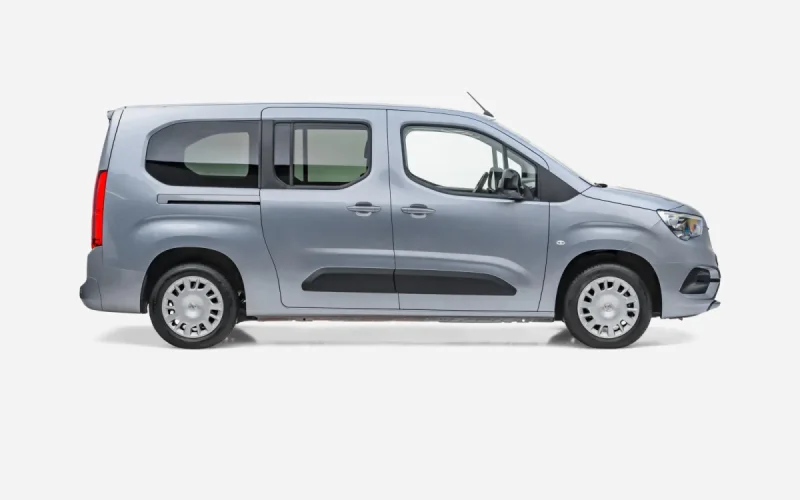 Opel Combo Cargo, widok z boku