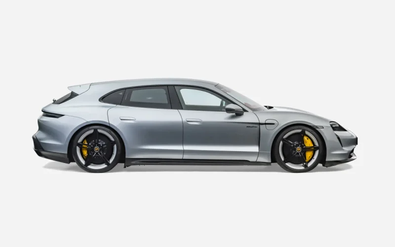 Porsche Taycan, widok z boku