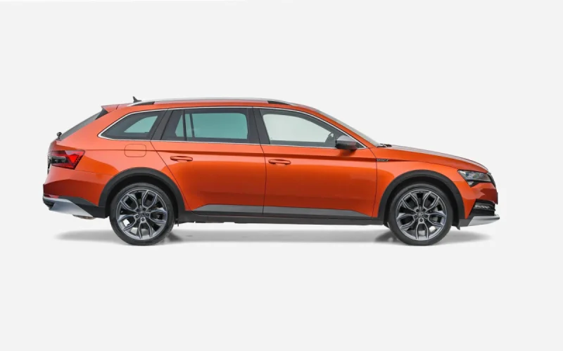 Skoda Superb, widok z boku