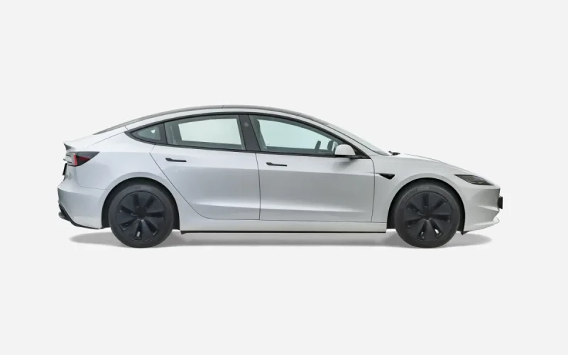 Tesla Model 3, widok z boku