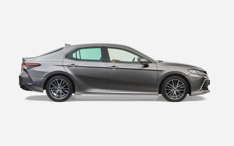Toyota Camry, widok z boku