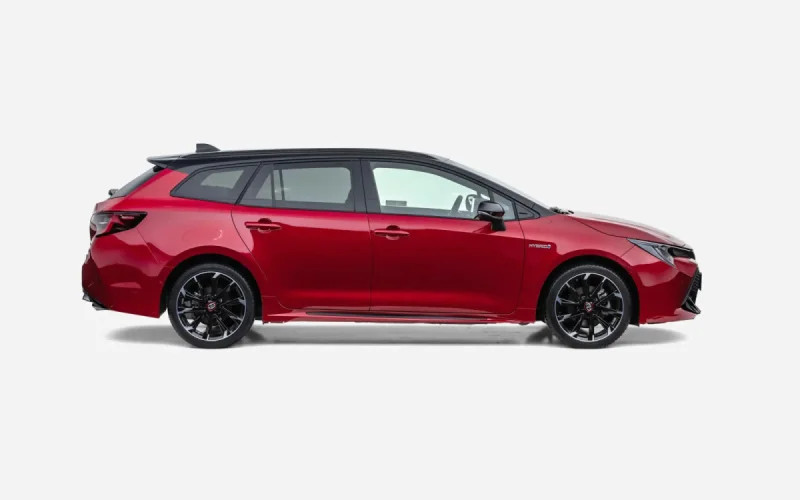 Toyota Corolla Touring Sports, widok z boku